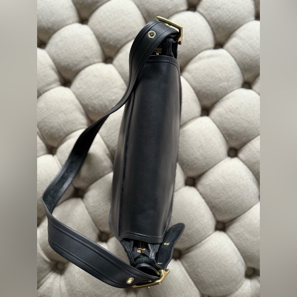 Vintage Coach Patricia Legacy Black Leather Flap Crossbody Bag - Picture 4 of 16